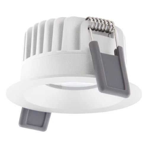 Spot LEDVANCE cu lumină caldă 2700K și protecție IP44
